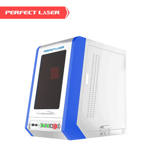 Nouvelle machine de gravure laser à fibre fermée haute vitesse pour marquage 3D sur surfaces courbes, modèle de table 20-50W portable pour métal - Product Image 1