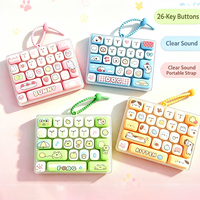 Porte-clés clavier anti-stress transparent 26 touches, style dessin animé, jouet portable pour enfants, pendentif mignon pour sac