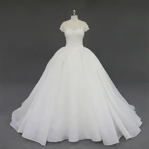 Robe de mariée en dentelle organza perlée, manches cape, de bal, mariage, en organza