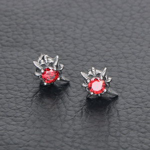 Pendientes de tuerca negros con diseño de estrella y garra, estilo punk, joyería de moda para hombre CF116 - Product Image 3