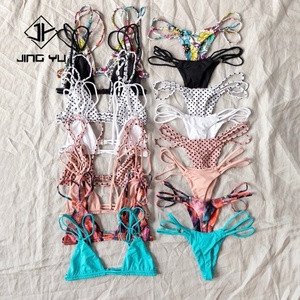 ชุดว่ายน้ำดีไซน์เนอร์คุณภาพสูง ลายพิมพ์หรูหรา ผ้าสแปนเด็กซ์ ยืดหยุ่นได้ ผลิตตามสั่ง ยั่งยืน ทำจากโพลีเอสเตอร์ - Product Image 2