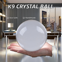 Petit pont en gros accessoires décoratifs de bureau à domicile K9 boule de cristal ornement de lumière colorée mascotte en cristal sculpté