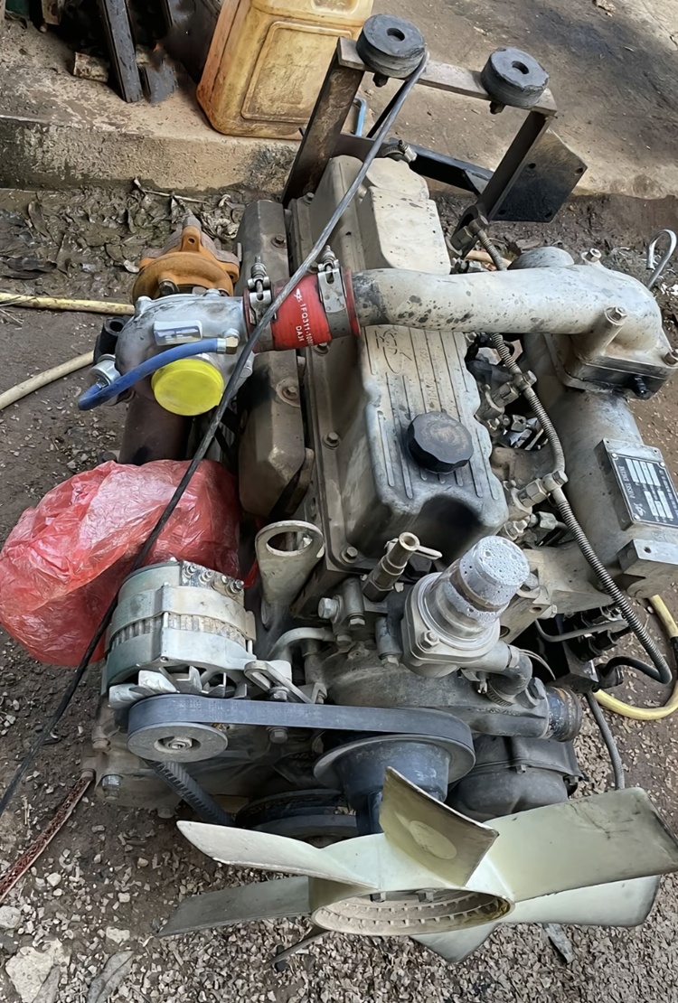Yuchai Engine Turbo 4 Cylinder Truck Diesel Engine Used 4105