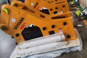 SB81 pour brise-roche hydraulique de type latéral pour la construction et l'exploitation minière, avec boîte de vitesses, moteur, burin, marteau et pompe, pour excavatrices de 18 à 26 tonnes - Product Image 3