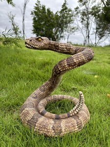 Statua Artigianale Cinese di Serpente a Sonagli, Modello di Pitone Selvatico per Decorazione Casa o Regalo di Natale, Scultura di Serpente - Product Image 4