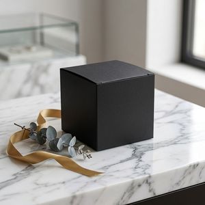 Scatole Regalo Quadrate in Cartone Kraft Bianco e Nero Pieghevoli per Piccoli Prodotti, Candele e Cosmetici - Product Image 5