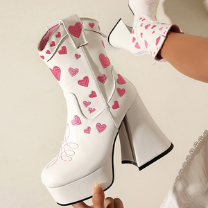 Botines de tacón grueso para mujer con bordado de corazón, punta cuadrada, cremallera trasera y plataforma alta - Product Image 1
