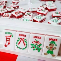 2026 Amerikanisches Mahjong-Set Großhandel 160 Steine Weihnachts-Feiertagsmotiv Rotes Acryl Individuelles Logo Versandfertig Schneller Versand Geschenk