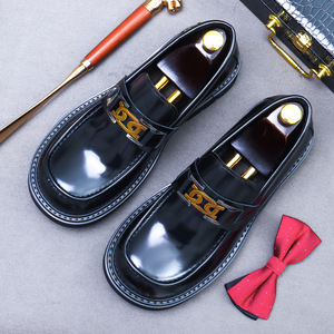 Men's leather shiny surface business casual wide-toe thick-soled one-piece dress <b>shoe</b> with large upper. - Product Image 6