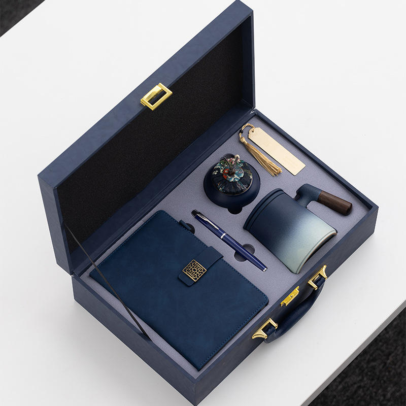 สีน้ำเงินไล่ระดับ