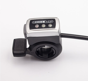 Kit di Conversione per Scooter Elettrico per Adulti 8 Pollici 36v 350w con Motore al Mozzo, Controller di Frenata Elettronica e Acceleratore - Product Image 2