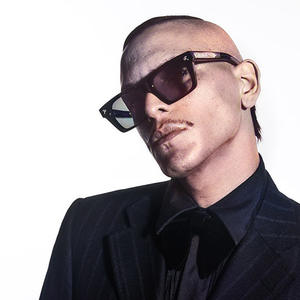 Gafas de Sol Cuadradas Marca T para Hombre, Lentes de PC con Protección UV400, Color Negro y Dorado, Protección Solar, para Viajes y Actuaciones - Product Image 3