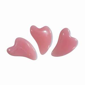 Outil de massage à domicile en résine rose en forme de cœur, pour le grattage et le gua sha - Product Image 3