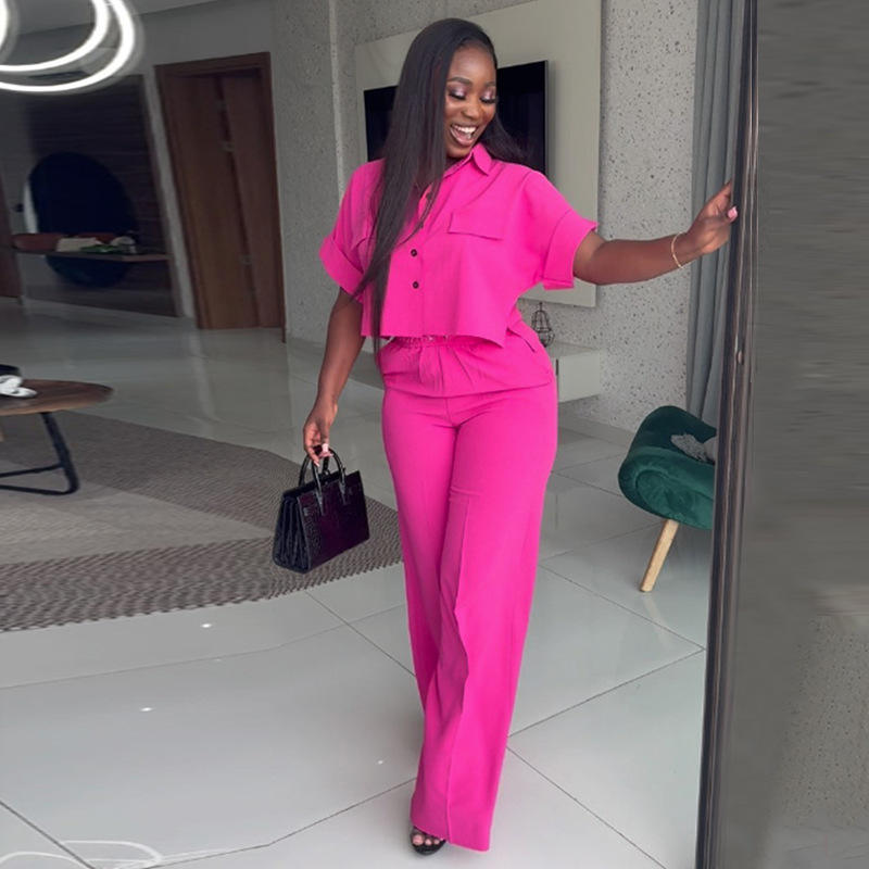 สีแดงม่วง