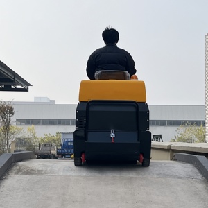 เครื่องทำความสะอาดพื้นแบบนั่งขับรุ่น C100 ยอดนิยม สำหรับงานพาณิชย์ ทำความสะอาดถนนประสิทธิภาพสูง - Product Image 3