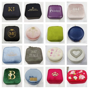 High-End Retro Jacquard Portable <strong>Jewelry</strong> Boxes Factory Direct <strong>Supply</strong> for Necklaces Rings Earrings Storage Flip Design - Product Image 5