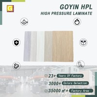 Plaque HPL décorative ignifuge de 0,5 mm avec finition mate/brillante, résistante aux rayures et imperméable pour les dessus de table, applications modernes