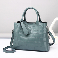 Sacs à main et portefeuilles pour femmes en cuir de vachette véritable, style rétro, luxe européen, collection 2024, prix de vente promotionnel, mode en ligne