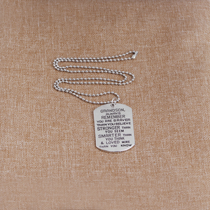 Collana con Ciondolo in Lega di Zinco ZRM, Gioielli Geometrici Punk Ispirazionali, 'Nipote, Ricorda Sempre Che Sei Più Coraggioso' - Product Image 1