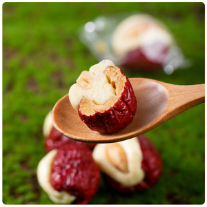 Jujubes rouges fourrées au lait de noix de cajou, faites à la main, supportées par OEM/ODM, pour en-cas aux noix - Product Image 5