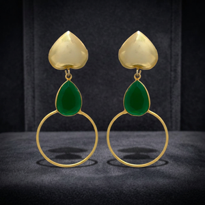 Pendientes Colgantes de Latón Hechos a Mano con Ónix Verde, Chapados en Oro, Estilo Étnico para Mujeres y Unisex - Product Image 2