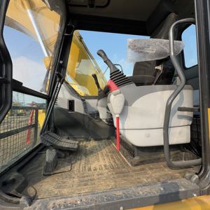 Excavadora Usada Komatsu PC110-7/PC110-8 Tipo Oruga, 11 Toneladas, Importada de Japón, Bomba Cummins, Modelo 2024, Capacidad de Cucharón 0.48-0.53m - Product Image 4