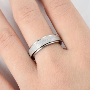 <span class=keywords><strong>Anillo</strong></span> Giratorio <span class=keywords><strong>de</strong></span> Acero Inoxidable con <span class=keywords><strong>Baño</strong></span> <span class=keywords><strong>de</strong></span> <span class=keywords><strong>Oro</strong></span> Real <span class=keywords><strong>de</strong></span> 14K, Joyería Antiestrés con Diseño <span class=keywords><strong>de</strong></span> Estrella, Luna y Margarita, No se Deslustra - Product Image 2