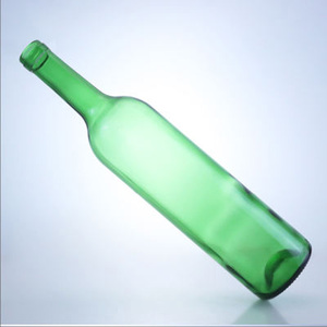 Botella de Vidrio Verde Redonda para Envasado de Bebidas, 600ml, 650ml, 700ml Disponibles, Capacidad Personalizada, OEM, ODM - Product Image 4