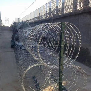 Malla <span class=keywords><strong>de</strong></span> <span class=keywords><strong>alambre</strong></span> <span class=keywords><strong>de</strong></span> púas <span class=keywords><strong>de</strong></span> acero inoxidable galvanizado personalizada <span class=keywords><strong>de</strong></span> 500 <span class=keywords><strong>metros</strong></span>, 16 hilos, certificada ISO9001, <span class=keywords><strong>de</strong></span> rasuradora simple, resistencia a la tracción <span class=keywords><strong>de</strong></span> 350-550MPA - Product Image 6