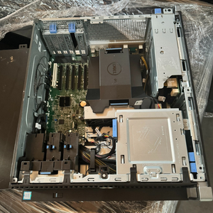 Station de travail tour haute performance T5820 avec processeur Xeon W-2000 Series et prise en charge GPU professionnelle – En stock - Product Image 6