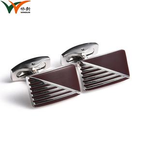 Mancuernillas de Regalo para Camisa de Hombre con Diseño Rectangular y Adhesivo Epóxico Color Marrón - Product Image 2