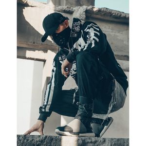 Sweat-shirt à capuche zippé Cyberpunk FOXA Graphic pour homme, en polyester respirant, imprimé par sublimation. - Product Image 6