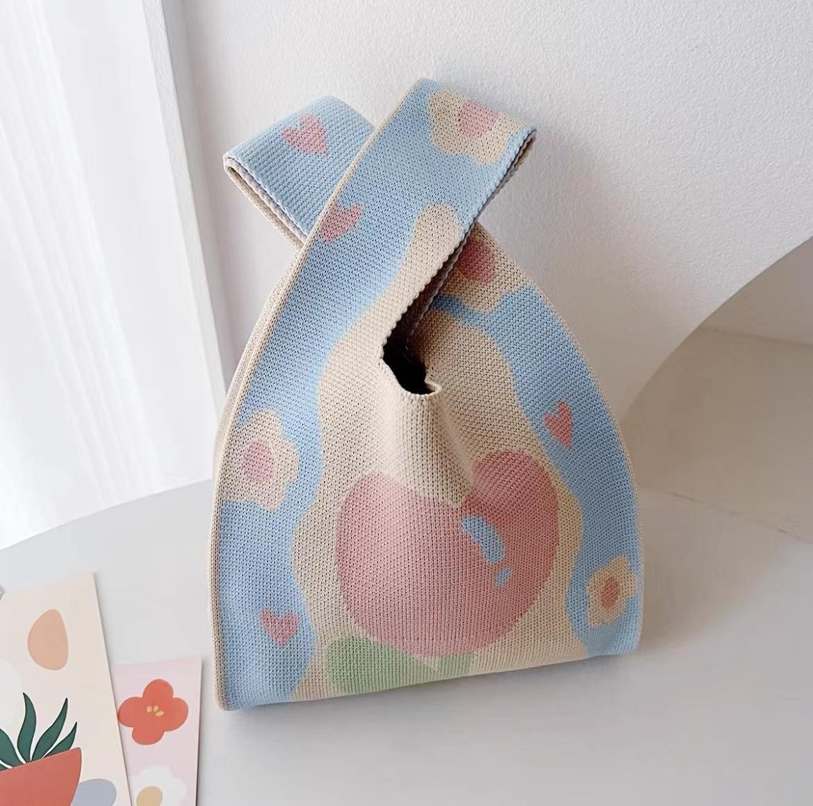 ดอกไม้รูปหัวใจสีฟ้า