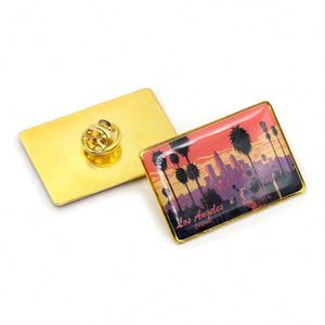 Pins de metal esmaltados suaves y duros personalizados al por mayor con diseño propio, logotipo y nombre para sombreros y solapas, ideales para ropa. - Product Image 3