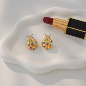 Pendientes de Mariquita con Circonitas de Colores, Chapados en Oro de 18K, Acero Inoxidable, Diseño de Insecto, Joyería para Uso Diario - Product Image 4