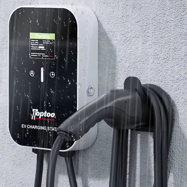 New Multifunctional Portable Electric Car Charger 32A 7KW Automatic EV Wall Charger with IP54 Rating CE ROHS Certified 5m Cable