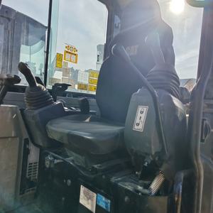 Excavadora Pequeña Caterpillar 305.5E de Segunda Mano, Modelo 2022, Motor, Caja de Cambios, Bomba, Buena Calidad, Probada e Inspeccionada - Product Image 3