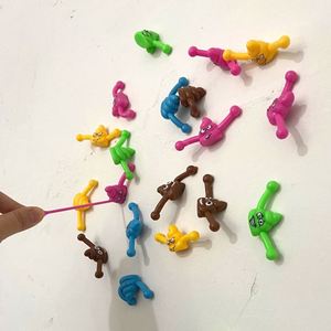 Slingshot Créatif Anti-Stress en Plastique, Jouet Amusant de Farce à l'Echelle de la Vente, Vente en Gros - Product Image 4