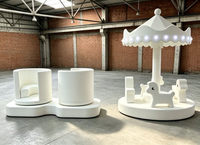 Manège Carrousel Blanc Doux et Électrique pour Enfants, avec Éclairage LED, Idéal pour la Location de Fêtes, Centres Commerciaux et Aires de Jeux