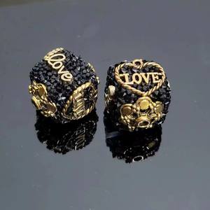 Perles en sucre carrées de 18mm pour la Saint-Valentin, perles acryliques décoratives en forme de cœur en cristal personnalisées pour la fabrication de bijoux, porte-clés de téléphone, sacs à breloques - Product Image 5