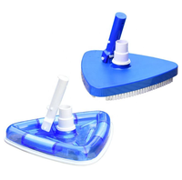 Aspirateur triangulaire rotatif flexible en plastique avec une capacité de nettoyage super puissante pour l'équipement de nettoyage des piscines