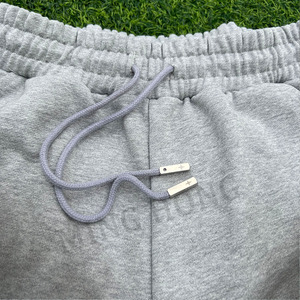Pantalones de chándal holgados con cordón y estampado de soplo de color en aerosol lavados sucios grises Terry de alta calidad para hombre OEM - Product Image 5