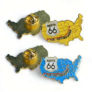 Pronto per la spedizione: Spilla da bavero smaltata Route 66, Spilla da cappello, Spilla da bavero smaltata con <span class=keywords><strong>mappa</strong></span> dello stato, con/senza resina epossidica - Product Image 1