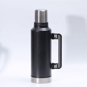 Bouteille isotherme en acier inoxydable pour sports de plein air 1L 1.4L 1.9L avec poignée, durable - Product Image 1