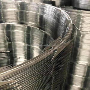 Alambre de púas tipo <span class=keywords><strong>concertina</strong></span> CBT-65, galvanizado en caliente, antiescalada, para protección de perímetros y cercas - Product Image 4
