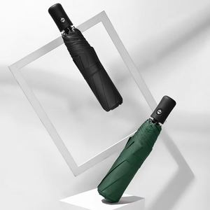 Parapluie classique durable à 8 baleines, pliant en trois, entièrement automatique, avec revêtement noir - Product Image 3