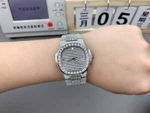 Reloj Plateado Delicado y Elegante 2025, Resistente al Agua, para Playa, Deportes Acuáticos, Fiestas en la Piscina, Reloj Mecánico de Alta Gama - Product Image 6