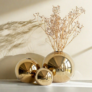 Fornitore di nozze moderno di lusso placcato argento sfera rotonda arte <span class=keywords><strong>vaso</strong></span> <span class=keywords><strong>in</strong></span> ceramica nuovi disegni per decorare <span class=keywords><strong>in</strong></span> argento oro nero bianco - Product Image 2