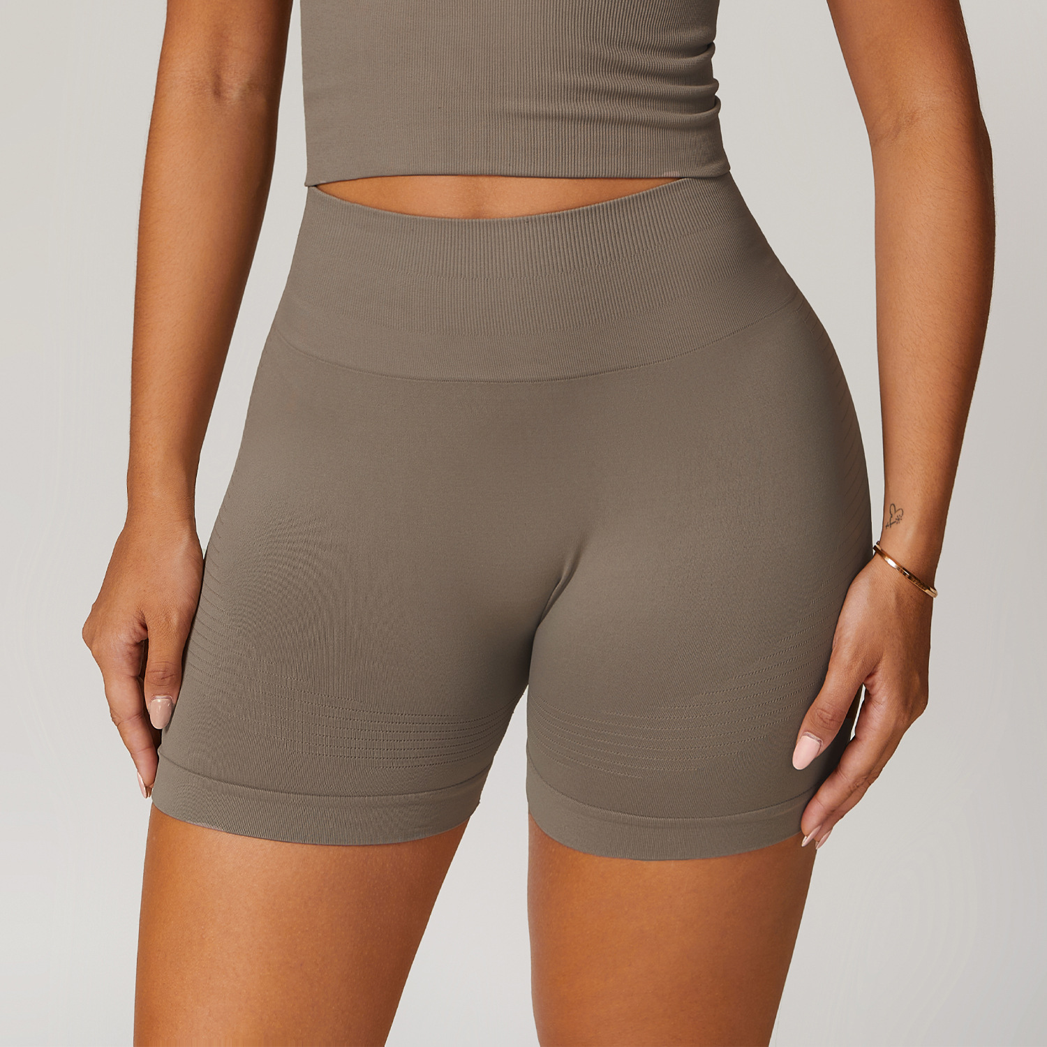 Pantaloncini (cachi)