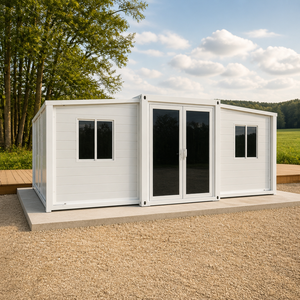 Casa Contenedor Plegable Expandible con Paneles Horizontales Blancos para Glamping y Alojamiento Temporal - Product Image 1